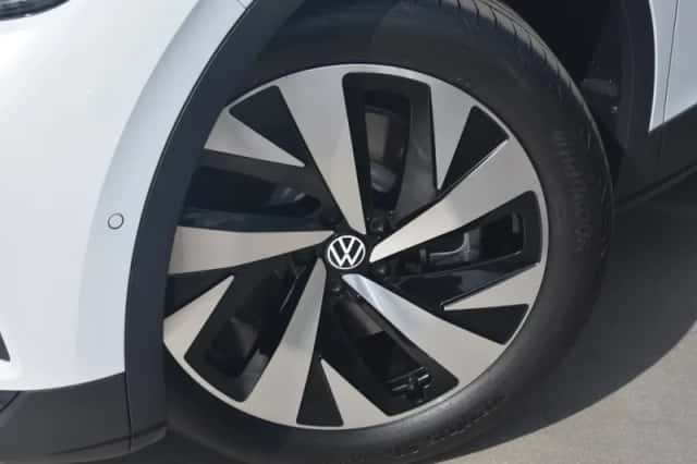 Volkswagen ID.4 (2026) thumbnail 6