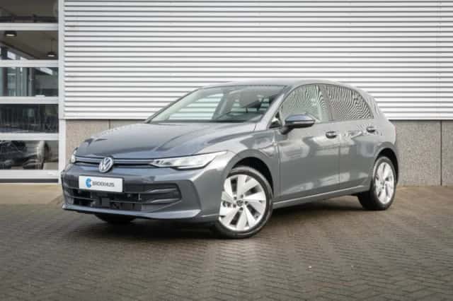 Volkswagen Golf (2026) thumbnail 1