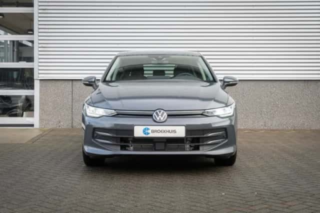 Volkswagen Golf (2026) thumbnail 4