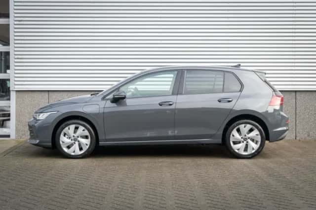 Volkswagen Golf (2026) thumbnail 6