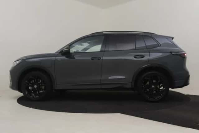 Volkswagen Tiguan (2026) thumbnail 3