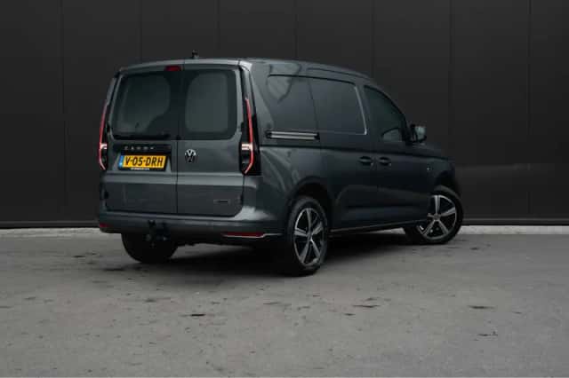 Volkswagen Caddy (2024) thumbnail 2