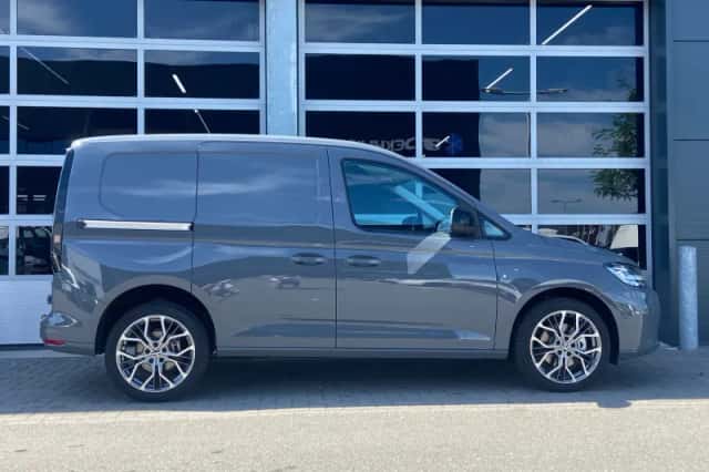 Volkswagen Caddy (2024) thumbnail 3
