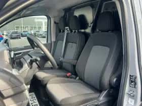 Volkswagen Transporter (2024) thumbnail 13