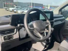 Volkswagen Transporter (2024) thumbnail 14