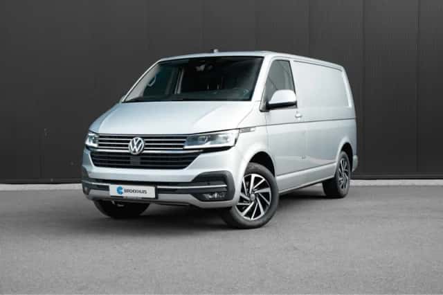 Volkswagen Transporter (2023) thumbnail 1