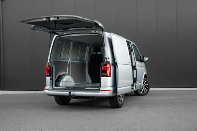 Volkswagen Transporter (2023) thumbnail 11