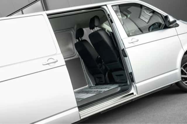 Volkswagen Transporter (2023) thumbnail 12