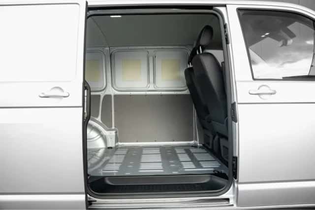 Volkswagen Transporter (2023) thumbnail 13