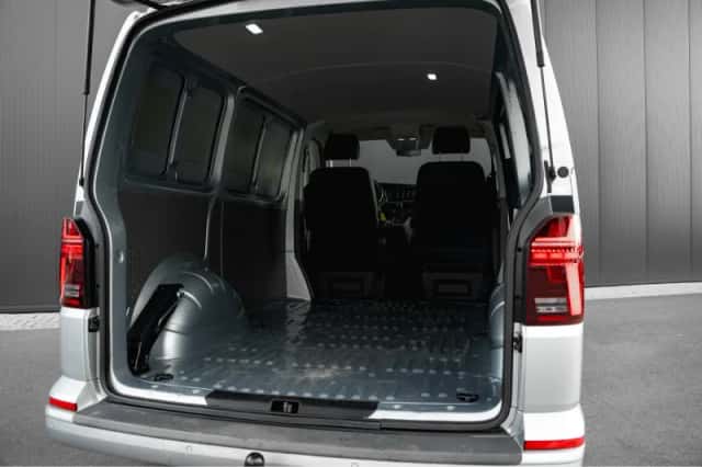 Volkswagen Transporter (2023) thumbnail 14