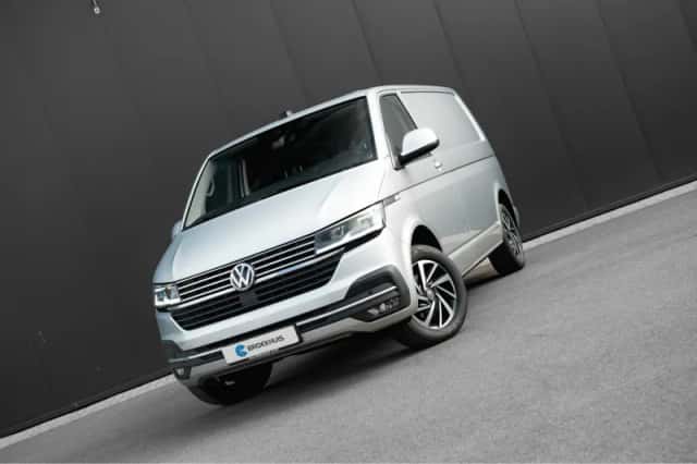 Volkswagen Transporter (2023) thumbnail 3
