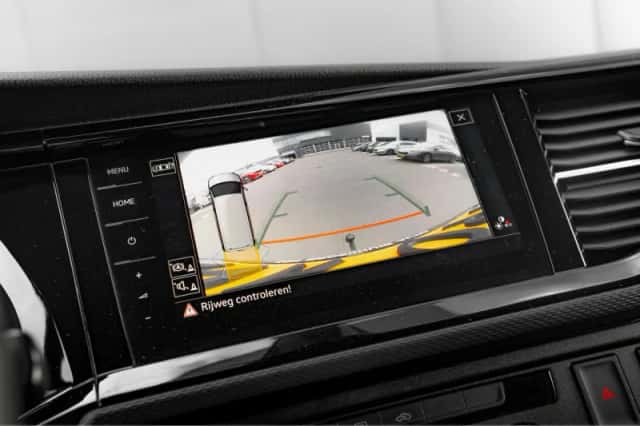 Volkswagen Transporter (2023) thumbnail 29