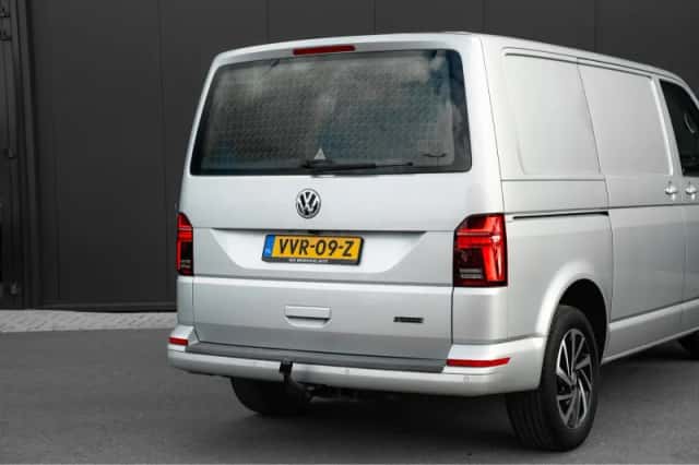 Volkswagen Transporter (2023) thumbnail 9