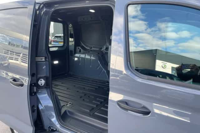Volkswagen Caddy (2024) thumbnail 16