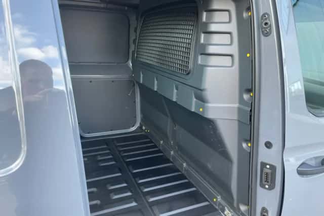 Volkswagen Caddy (2024) thumbnail 17