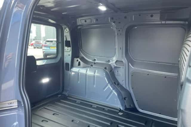 Volkswagen Caddy (2024) thumbnail 18