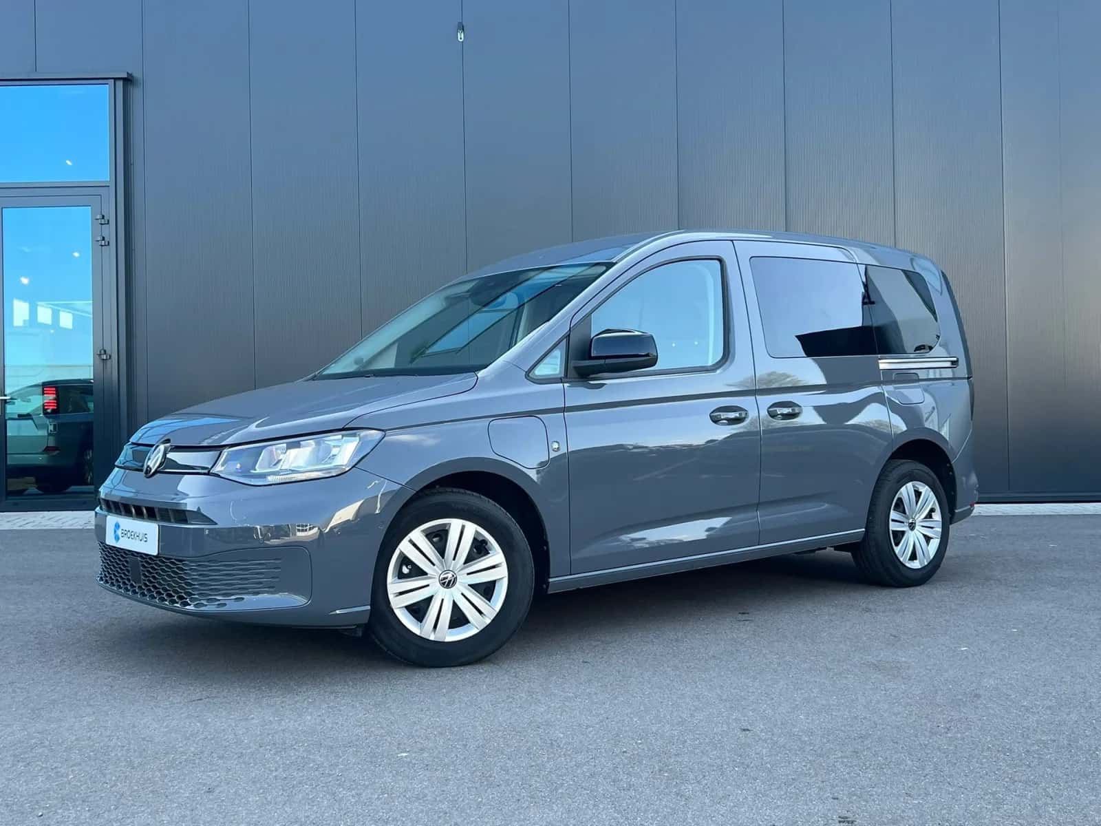 Volkswagen Caddy (2025) — foto 1