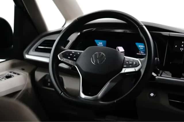 Volkswagen Multivan (2024) thumbnail 11