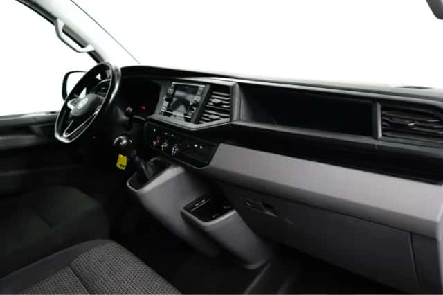 Volkswagen Transporter (2023) thumbnail 7