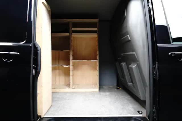 Volkswagen Transporter (2023) thumbnail 8