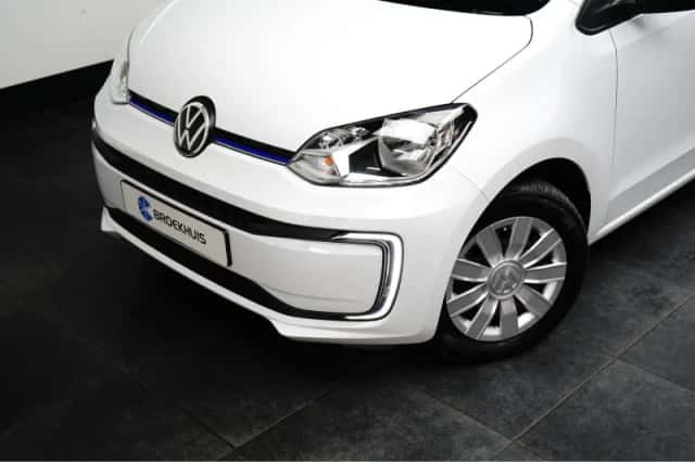 Volkswagen Up! (2023) thumbnail 15