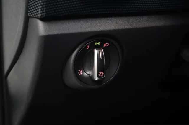 Volkswagen Up! (2023) thumbnail 19