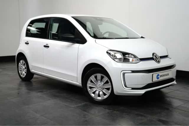 Volkswagen Up! (2023) thumbnail 3