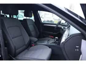 Volkswagen Passat (2023) thumbnail 12