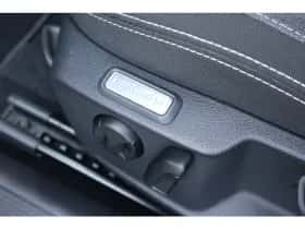 Volkswagen Passat (2023) thumbnail 17