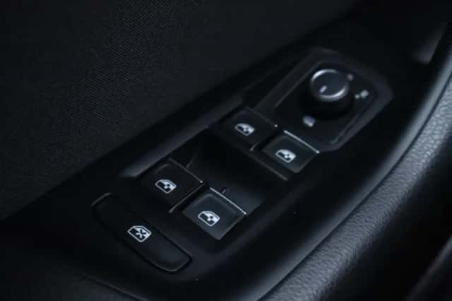 Volkswagen Passat (2023) thumbnail 18