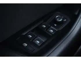 Volkswagen Passat (2023) thumbnail 18