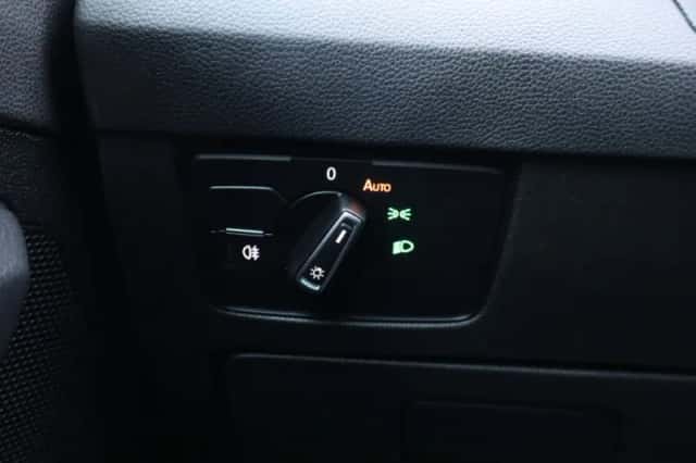 Volkswagen Passat (2023) thumbnail 19
