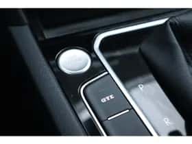 Volkswagen Passat (2023) thumbnail 25