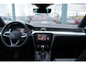 Volkswagen Passat (2023) thumbnail 32