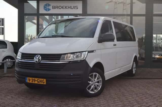 Volkswagen Transporter (2023) thumbnail 1