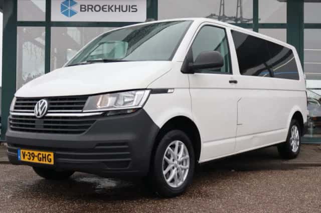 Volkswagen Transporter (2023) thumbnail 1