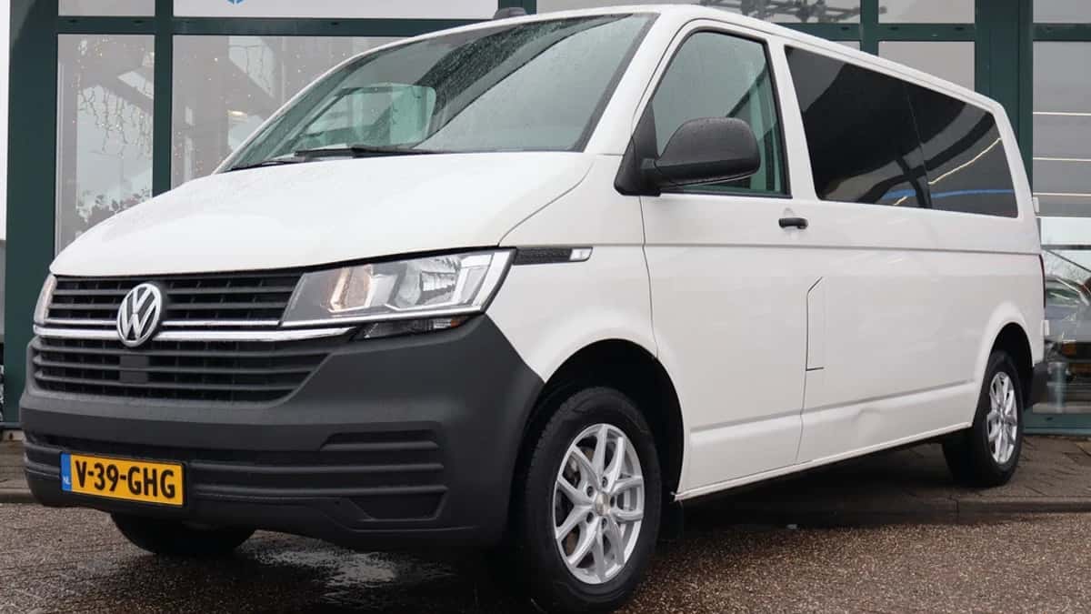 Volkswagen Transporter (2023) — foto 1