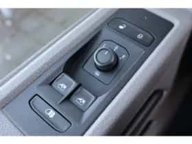 Volkswagen Transporter (2023) thumbnail 12