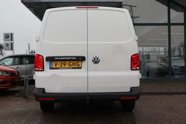 Volkswagen Transporter (2023) thumbnail 8