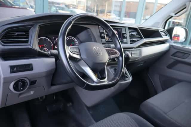 Volkswagen Transporter (2023) thumbnail 9