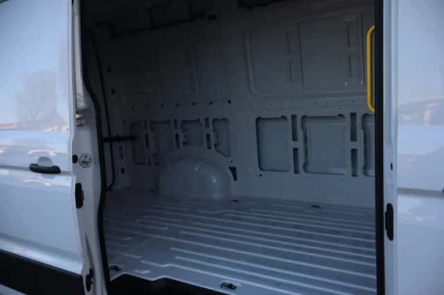 Volkswagen Crafter (2024) thumbnail 11