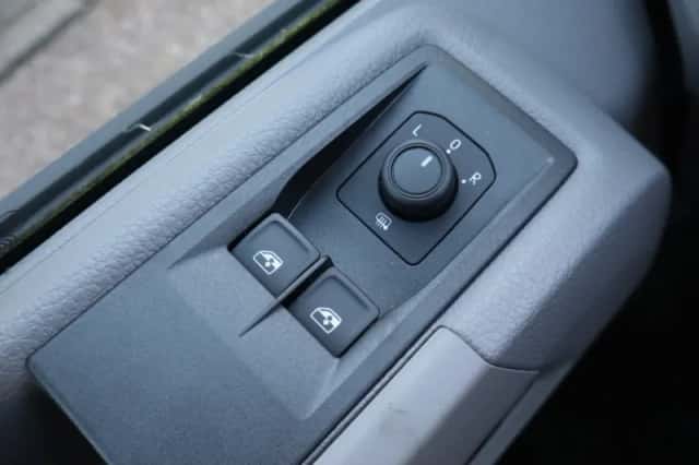 Volkswagen Crafter (2024) thumbnail 18