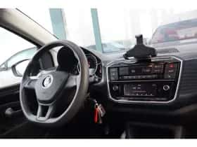 Volkswagen Up! (2022) thumbnail 12