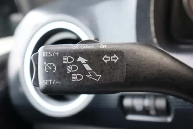 Volkswagen Up! (2022) thumbnail 13