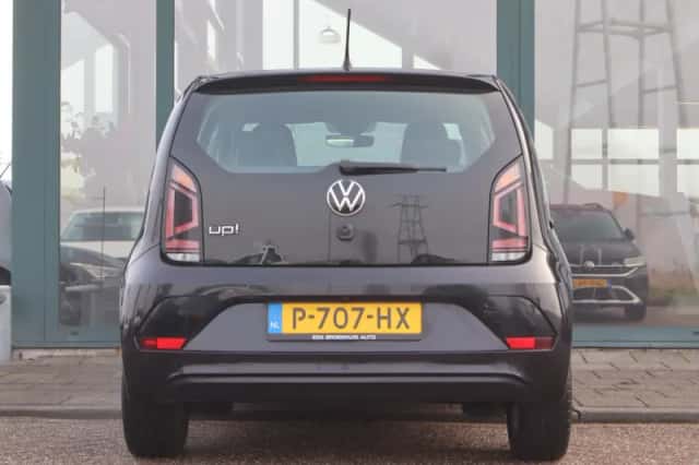 Volkswagen Up! (2022) thumbnail 23