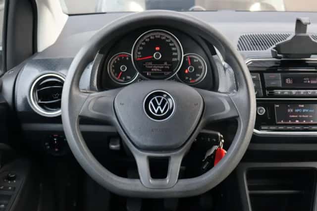 Volkswagen Up! (2022) thumbnail 5