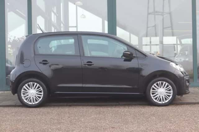 Volkswagen Up! (2022) thumbnail 8
