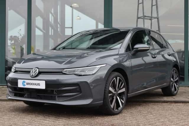 Volkswagen Golf (2026) thumbnail 1