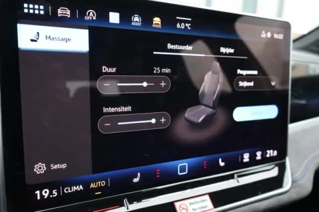 Volkswagen Passat (2024) thumbnail 27