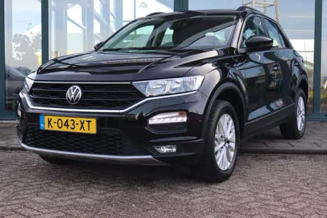 Volkswagen T-Roc (2021) thumbnail 1